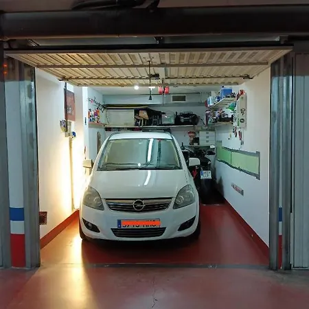 Danae Centro Ess00359 アパート *